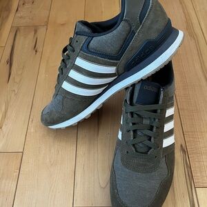 Adidas Forest Green and White Casual Sneakers